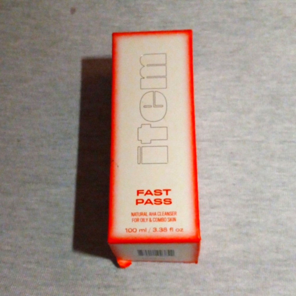 ITEM FAST PASS NATURAL AHA CLEANSER